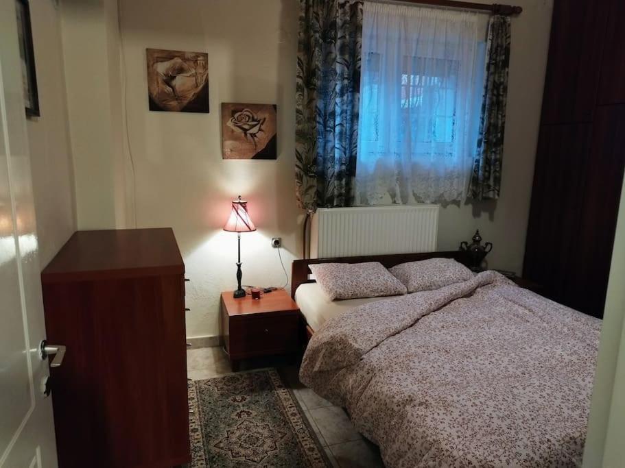 Cozy Cottage For 4 Lávdhas Екстериор снимка
